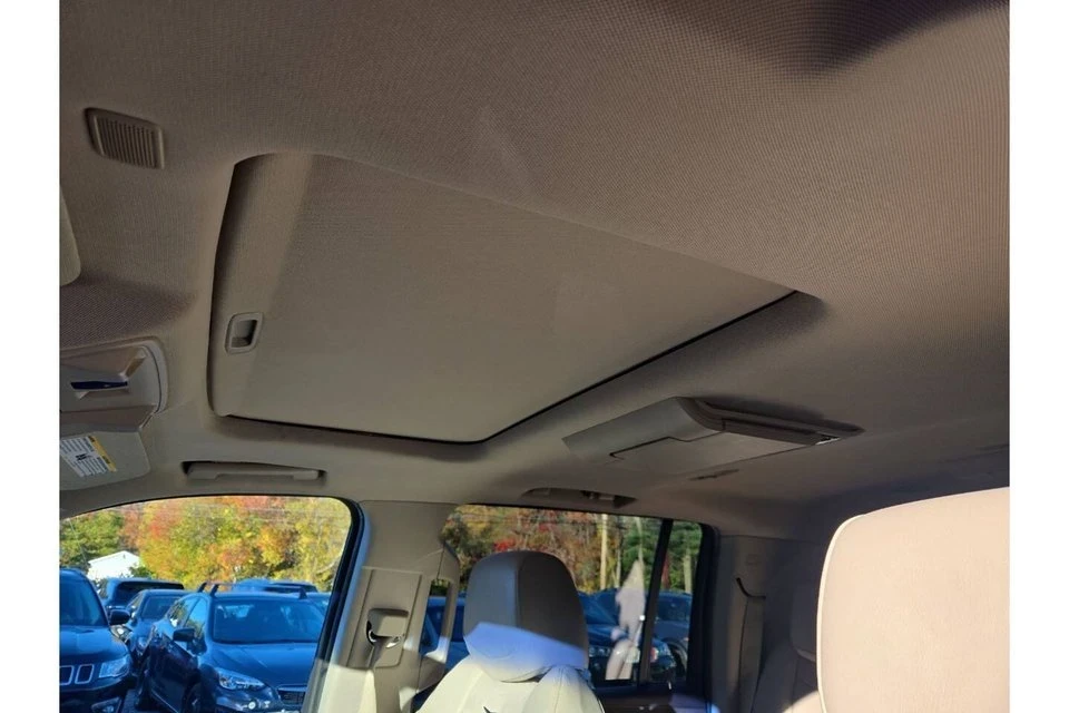 2017 Cadillac Escalade 4th Gen - Image 11 of 17