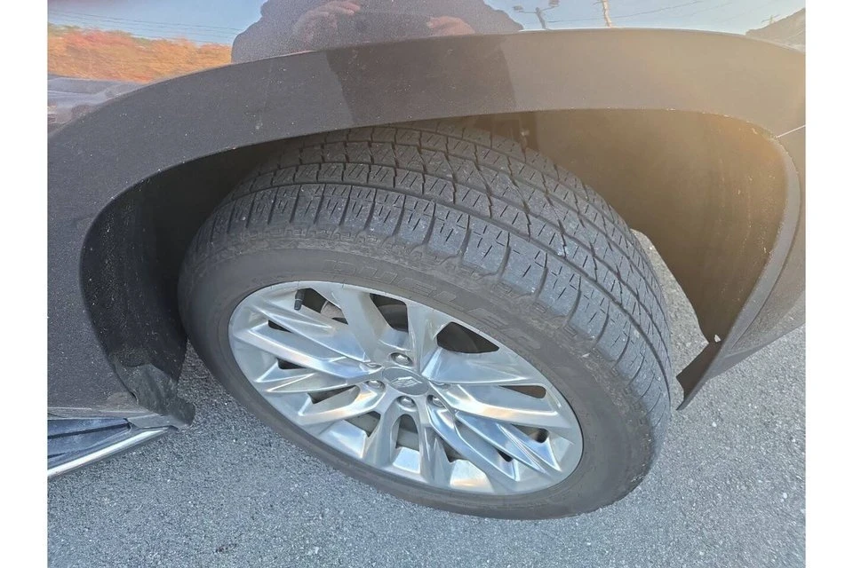 2017 Cadillac Escalade 4th Gen - Image 16 of 17