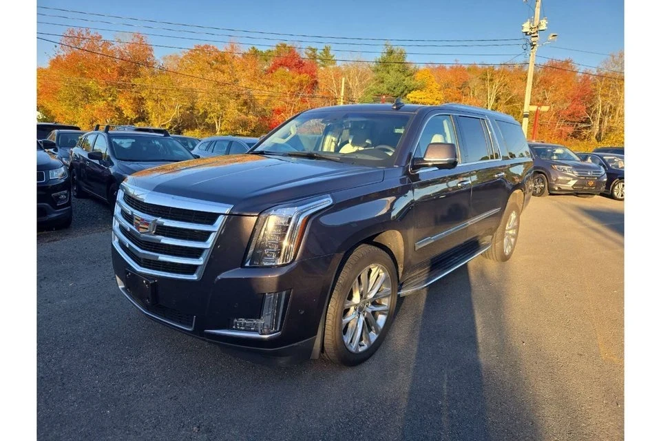 2017 Cadillac Escalade 4th Gen - Image 2 of 17