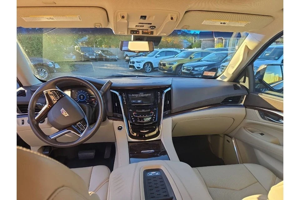 2017 Cadillac Escalade 4th Gen - Image 9 of 17