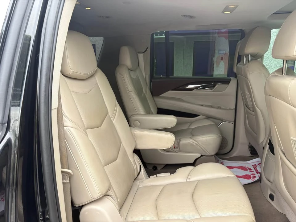 2017 Cadillac Escalade 4th Gen - Image 6 of 10