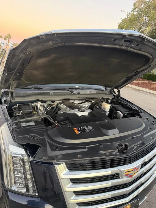 2017 Cadillac Escalade 4th Gen - Image 9 of 10