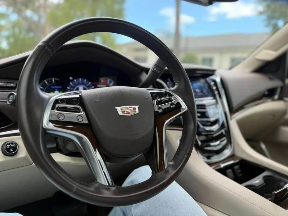 2017 Cadillac Escalade 4th Gen - Image 15 of 16