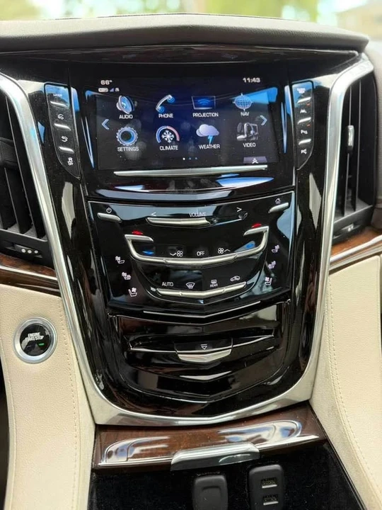 2017 Cadillac Escalade 4th Gen - Image 12 of 16