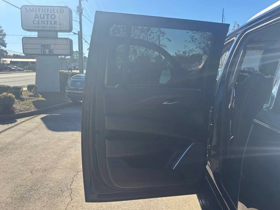 2017 Cadillac Escalade 4th Gen - Image 17 of 20