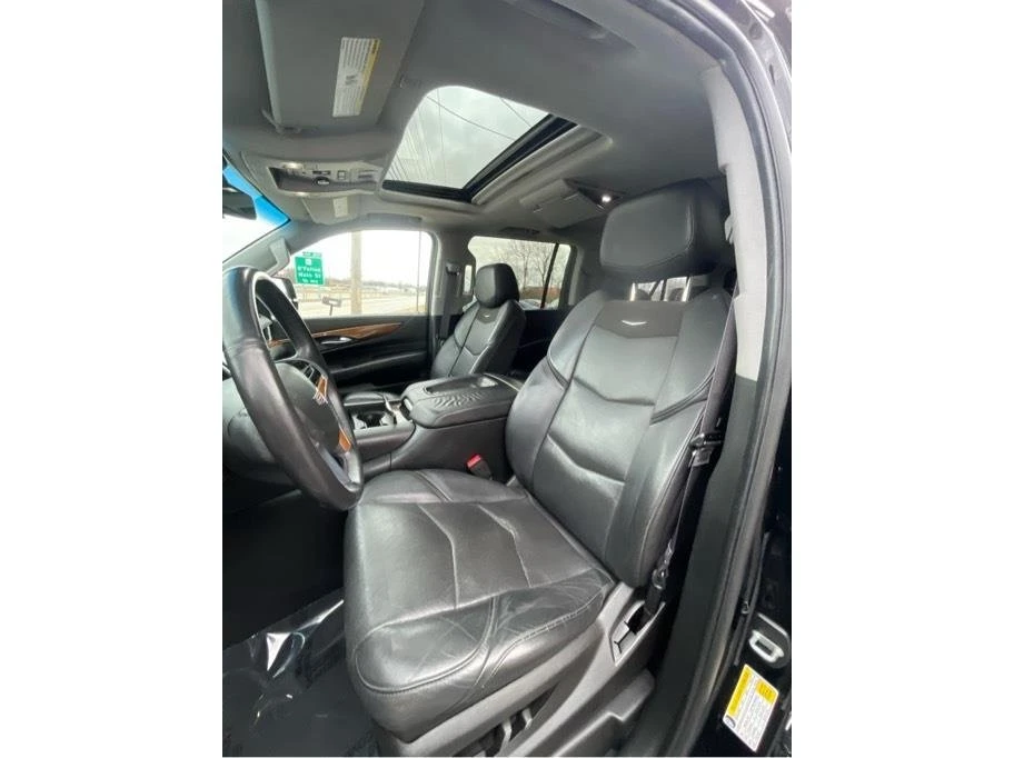 2017 Cadillac Escalade 4th Gen - Image 15 of 20