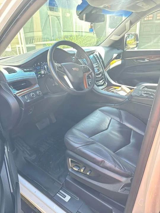 2017 Cadillac Escalade 4th Gen - Image 8 of 8