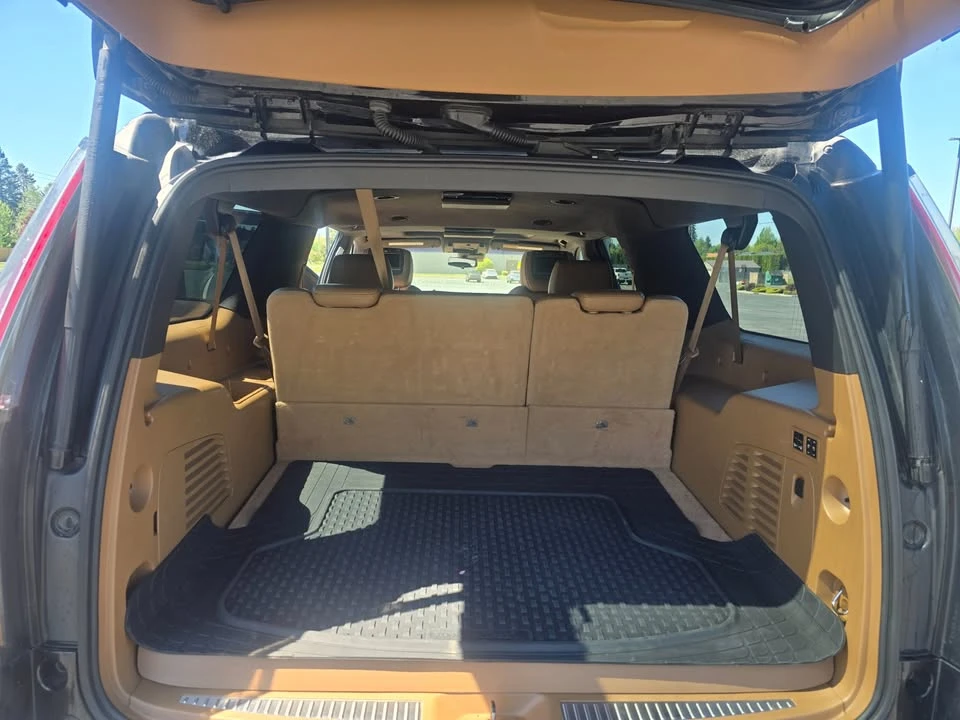 2017 Cadillac Escalade 4th Gen - Image 9 of 13