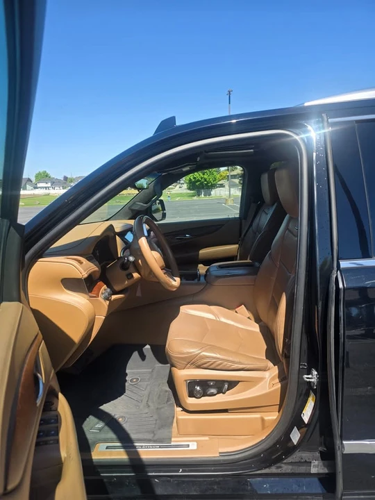 2017 Cadillac Escalade 4th Gen - Image 2 of 13