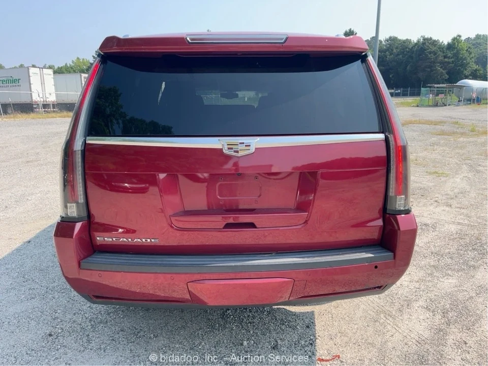 2017 Cadillac Escalade 4th Gen - Image 8 of 12