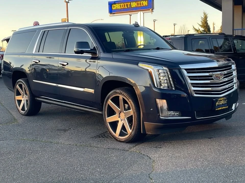 2017 Cadillac Escalade 4th Gen - Image 2 of 19