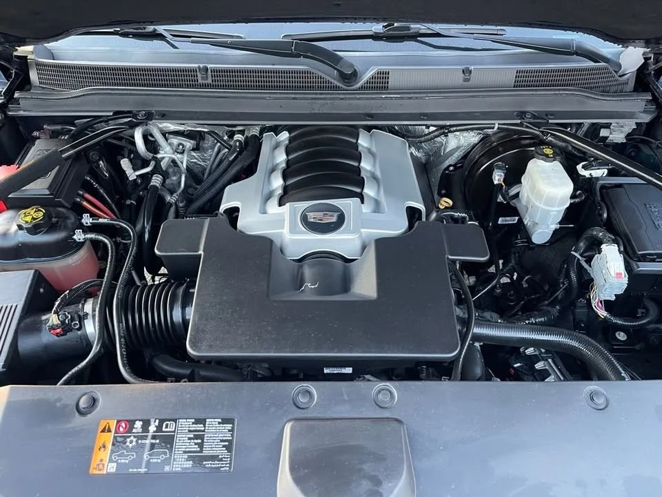 2017 Cadillac Escalade 4th Gen - Image 9 of 19