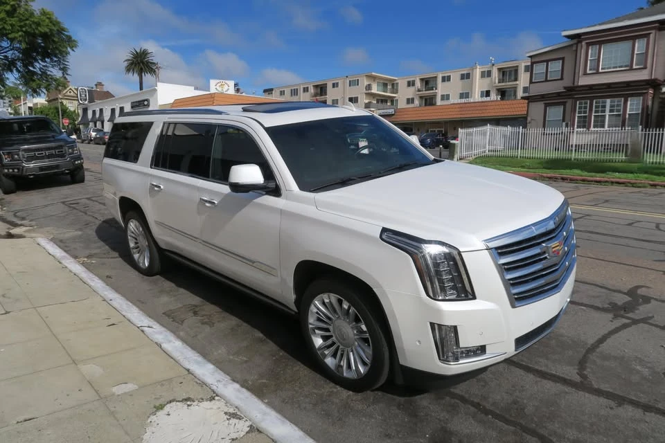 2017 Cadillac Escalade 4th Gen - Image 4 of 20
