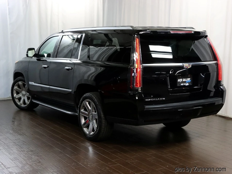 2017 Cadillac Escalade 4th Gen - Image 9 of 21