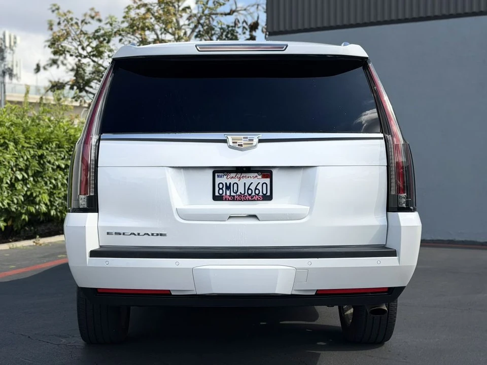 2017 Cadillac Escalade 4th Gen - Image 4 of 21