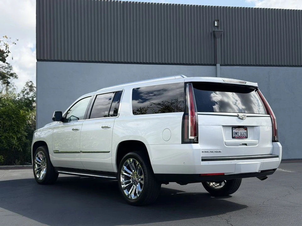 2017 Cadillac Escalade 4th Gen - Image 3 of 21