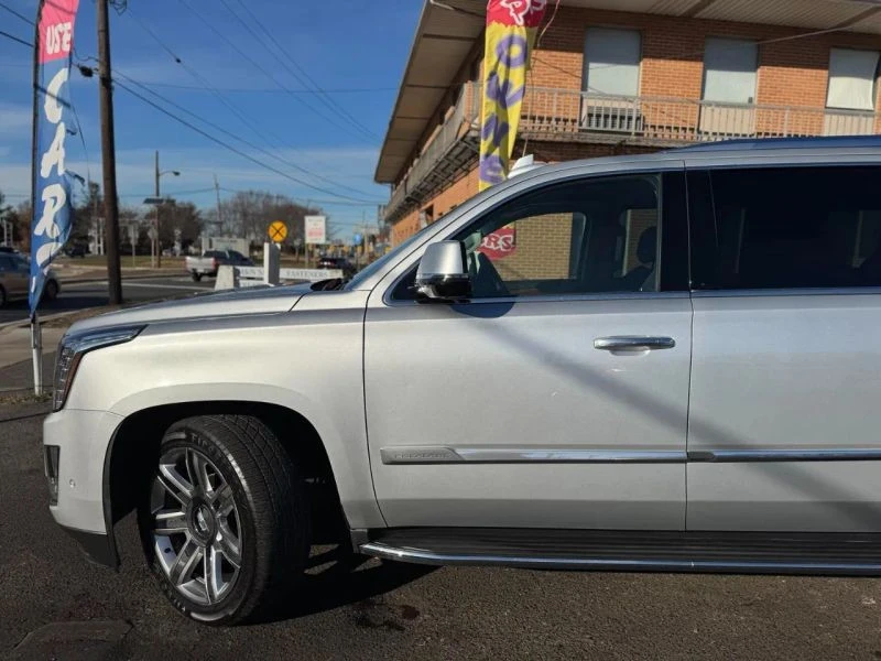 2017 Cadillac Escalade 4th Gen - Image 6 of 12