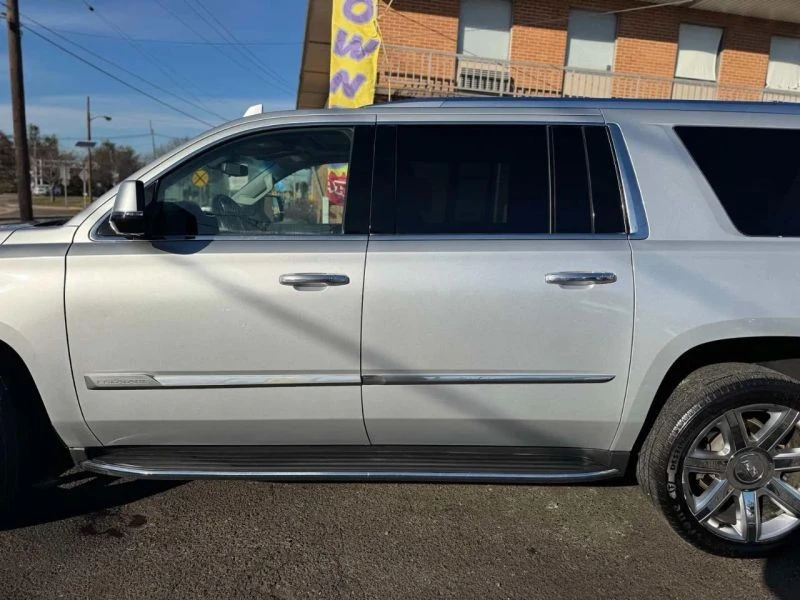 2017 Cadillac Escalade 4th Gen - Image 7 of 12
