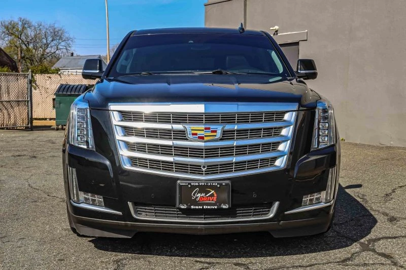 2017 Cadillac Escalade 4th Gen - Image 2 of 12