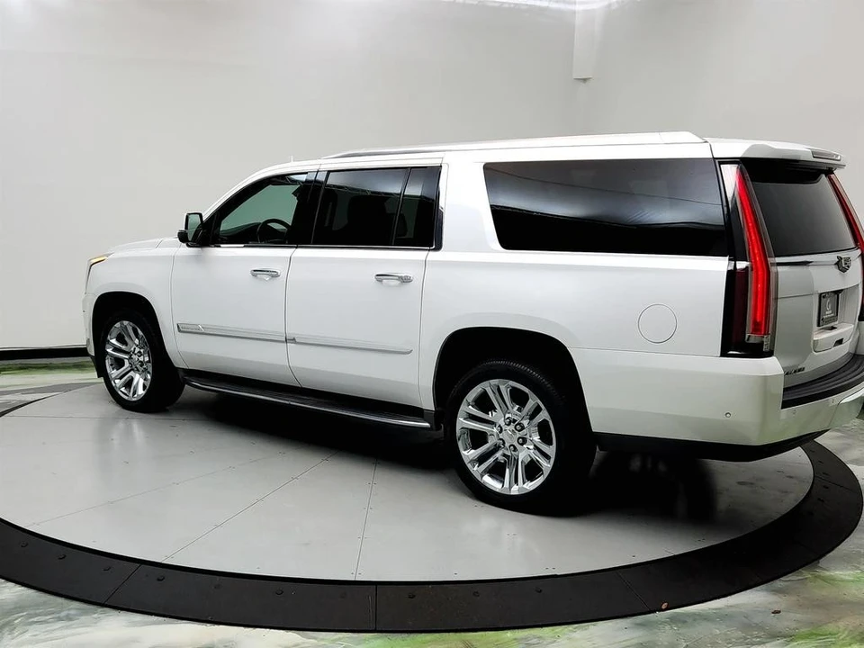 2017 Cadillac Escalade 4th Gen - Image 5 of 12