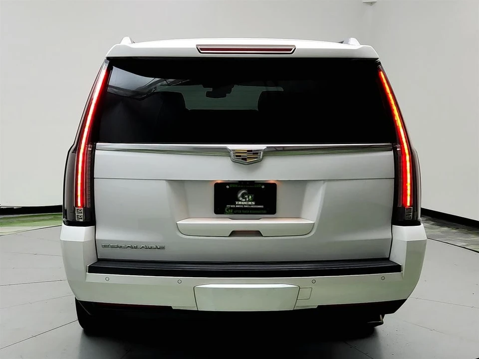 2017 Cadillac Escalade 4th Gen - Image 6 of 12