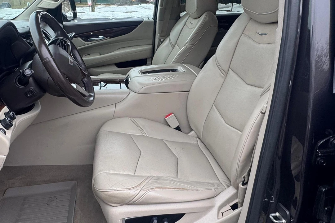 2017 Cadillac Escalade 4th Gen - Image 20 of 31