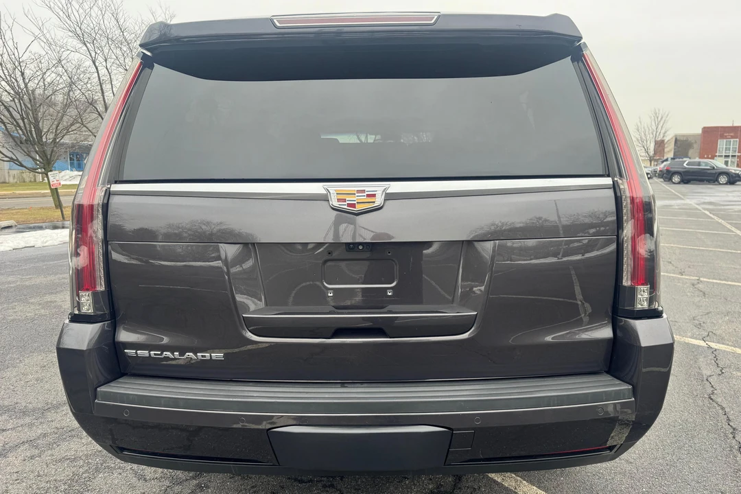 2017 Cadillac Escalade 4th Gen - Image 5 of 31
