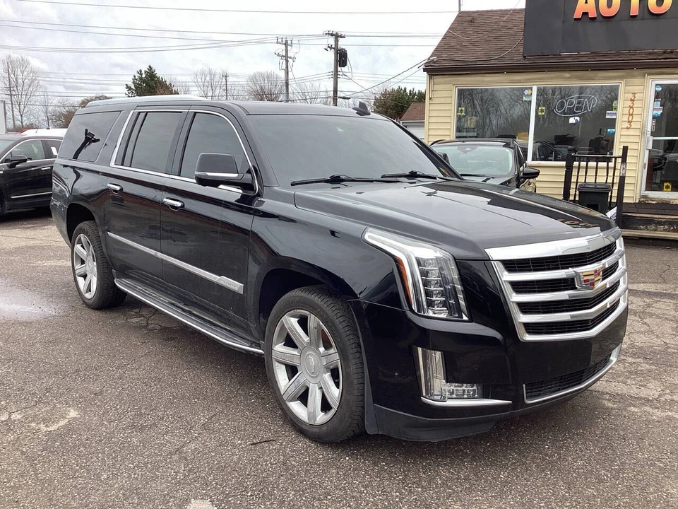 2017 Cadillac Escalade 4th Gen - Image 2 of 21