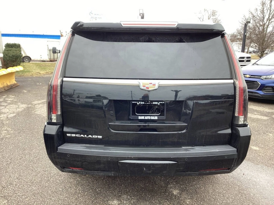 2017 Cadillac Escalade 4th Gen - Image 8 of 21