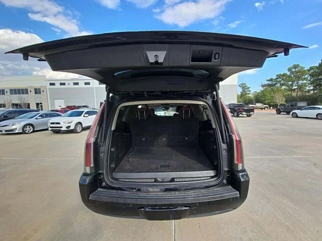 2017 Cadillac Escalade 4th Gen - Image 12 of 17