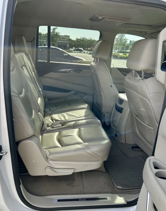 2017 Cadillac Escalade 4th Gen - Image 15 of 21