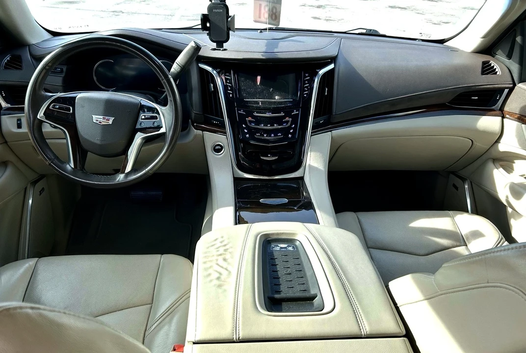 2017 Cadillac Escalade 4th Gen - Image 13 of 21