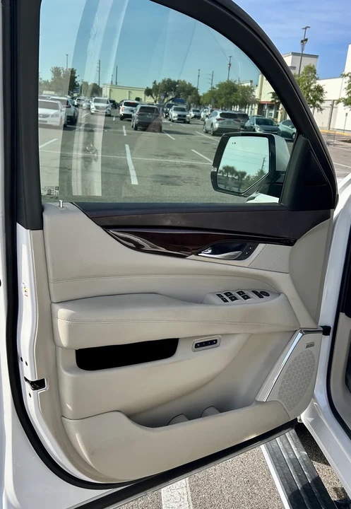 2017 Cadillac Escalade 4th Gen - Image 20 of 21