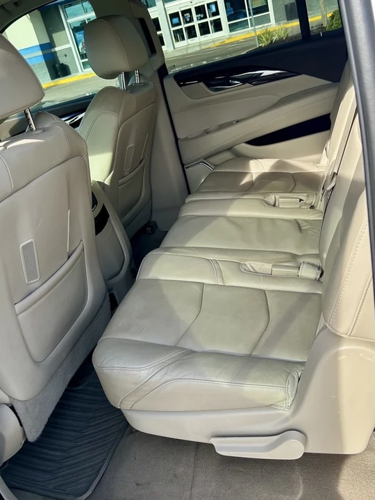 2017 Cadillac Escalade 4th Gen - Image 19 of 21