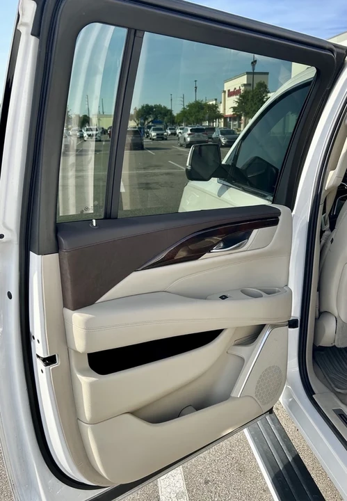2017 Cadillac Escalade 4th Gen - Image 18 of 21