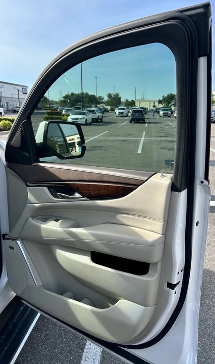 2017 Cadillac Escalade 4th Gen - Image 11 of 21
