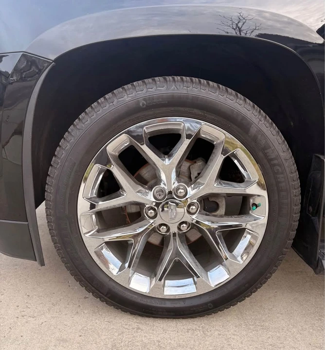 2017 Cadillac Escalade 4th Gen - Image 3 of 8