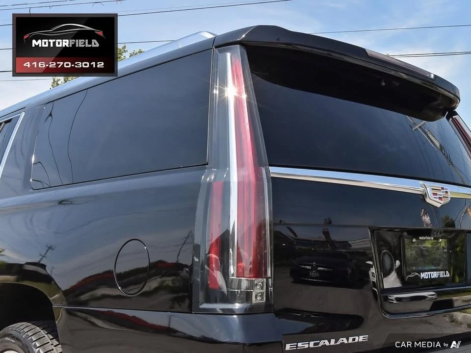 2017 Cadillac Escalade 4th Gen - Image 9 of 18