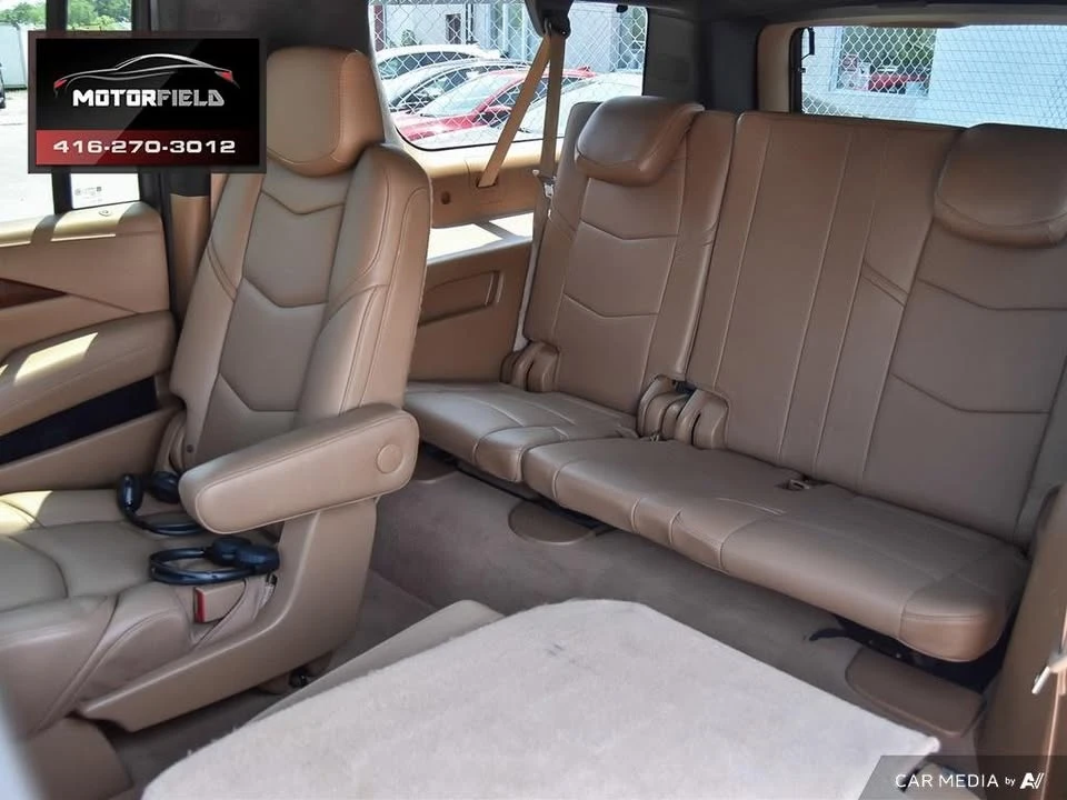 2017 Cadillac Escalade 4th Gen - Image 17 of 18