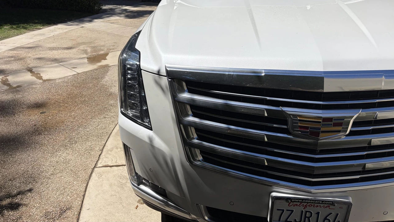 2017 Cadillac Escalade 4th Gen - Image 19 of 31