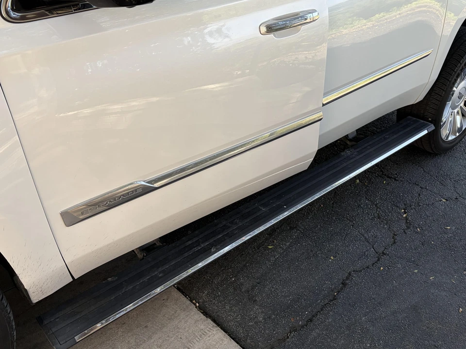 2017 Cadillac Escalade 4th Gen - Image 27 of 31
