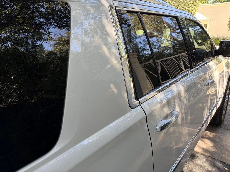2017 Cadillac Escalade 4th Gen - Image 23 of 31