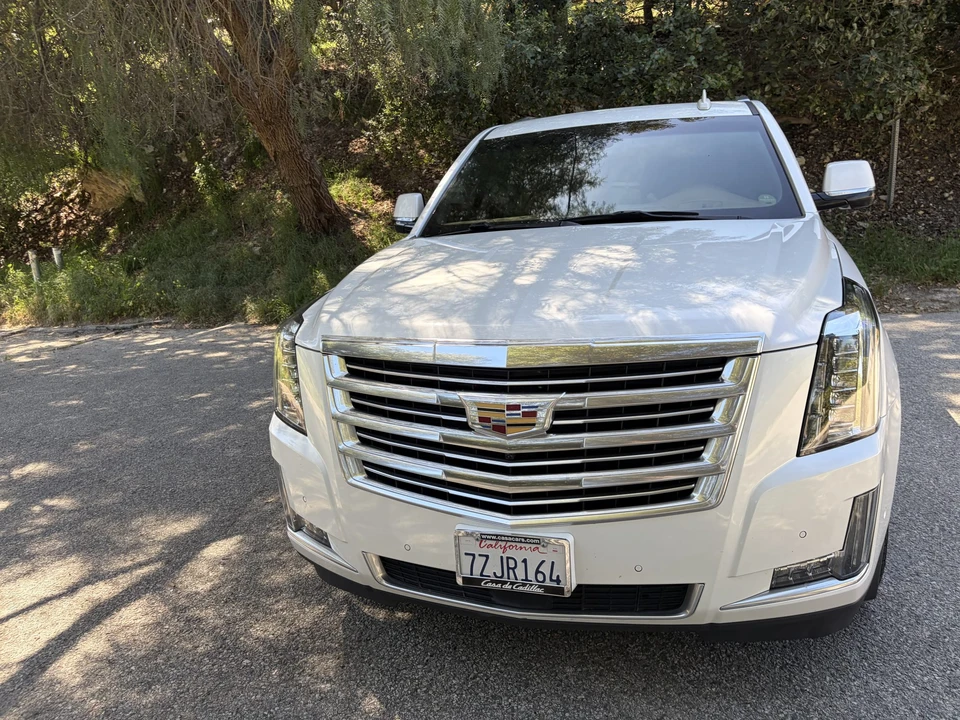 2017 Cadillac Escalade 4th Gen - Image 5 of 31