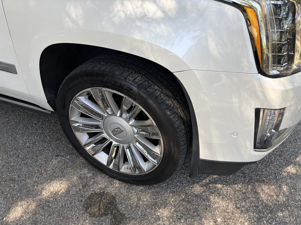 2017 Cadillac Escalade 4th Gen - Image 20 of 31