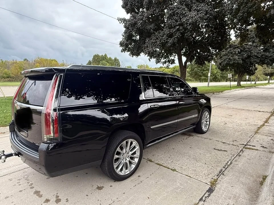 2017 Cadillac Escalade 4th Gen - Image 3 of 12