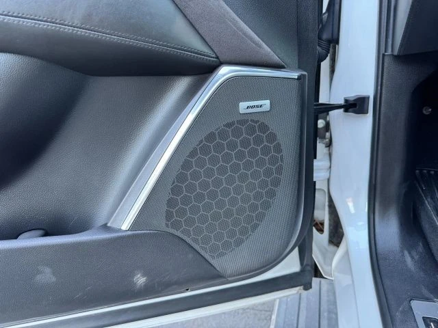 2017 Cadillac Escalade 4th Gen - Image 15 of 21