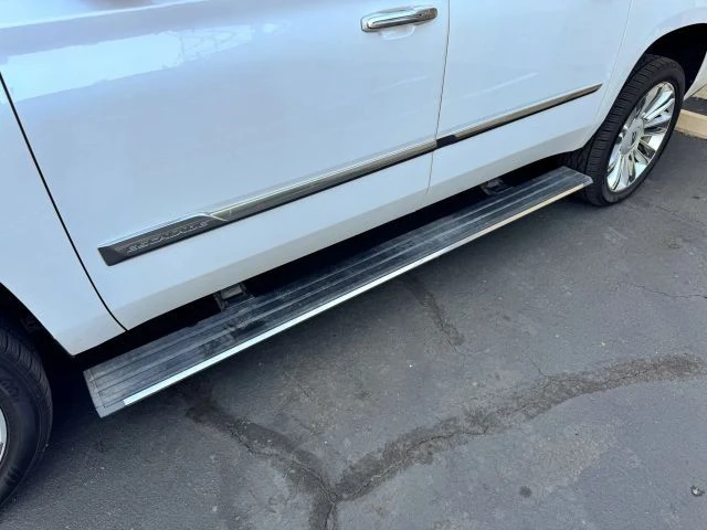 2017 Cadillac Escalade 4th Gen - Image 11 of 21