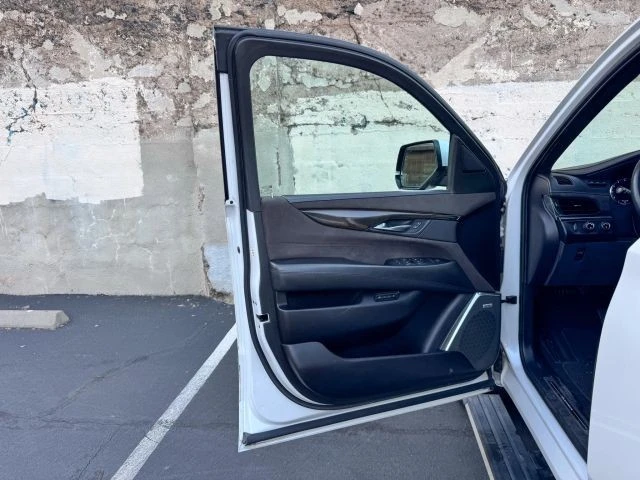 2017 Cadillac Escalade 4th Gen - Image 13 of 21