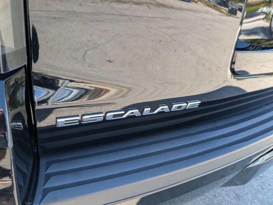 2017 Cadillac Escalade 4th Gen - Image 14 of 21