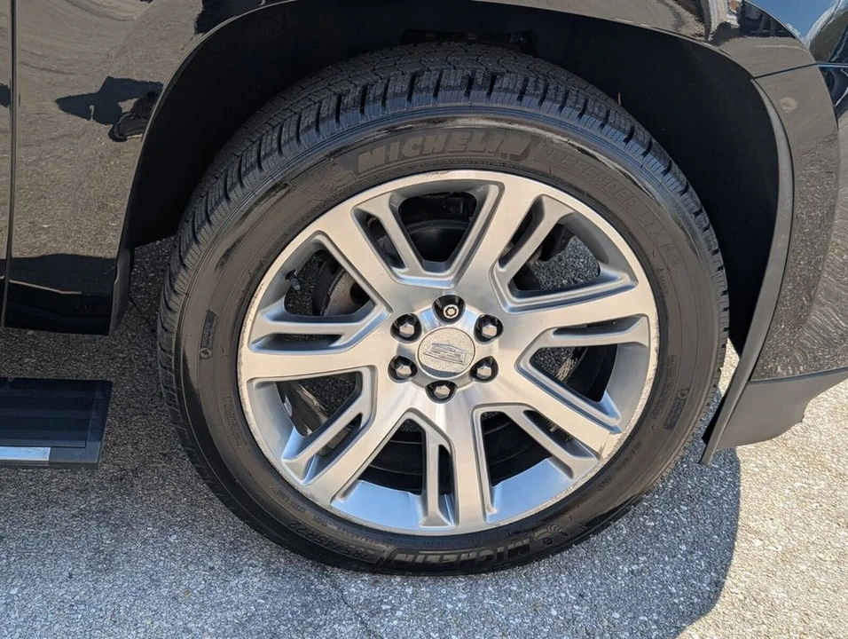 2017 Cadillac Escalade 4th Gen - Image 17 of 21
